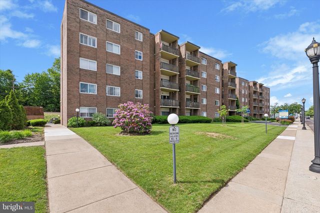 1610 The Fairway #W504, Jenkintown, PA 19046