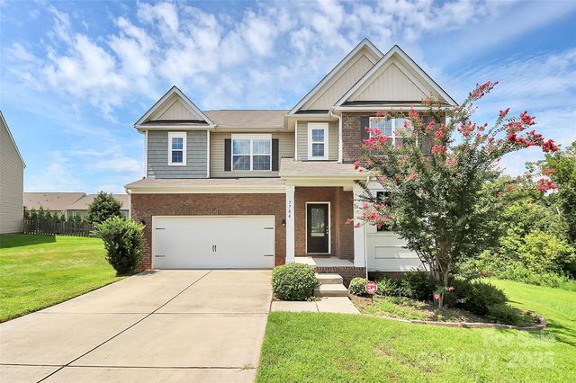 7704 Kelburn Ln, Charlotte, NC 28273