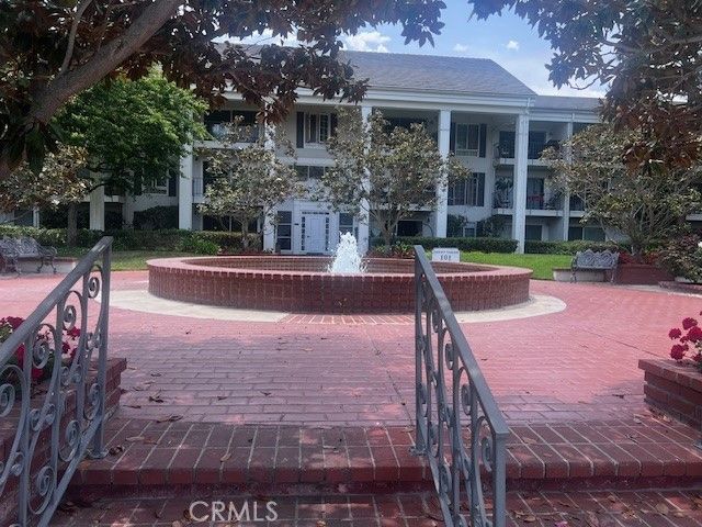 100 Scholz Plz #Penthouse 11, Newport Beach, CA 92663