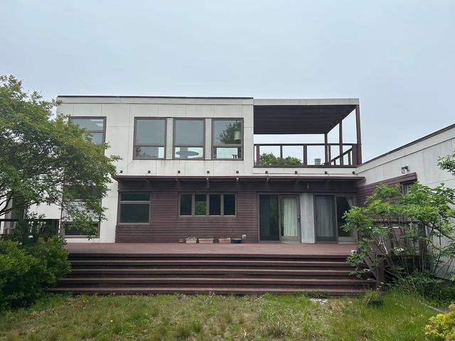 Address Not Disclosed, Water Mill, NY 11976