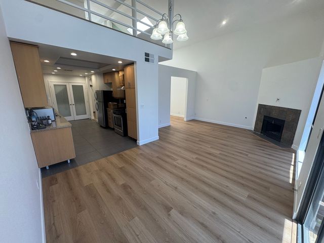 13331 Moorpark St #336, Sherman Oaks, CA 91423