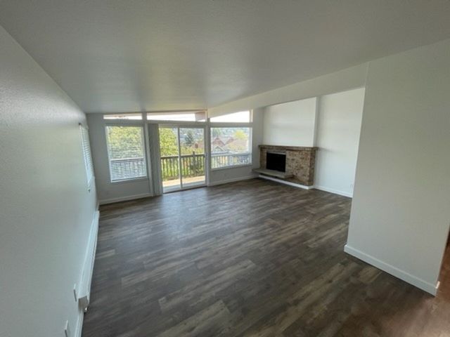 3459 23rd Ave  W, Seattle, WA 98199