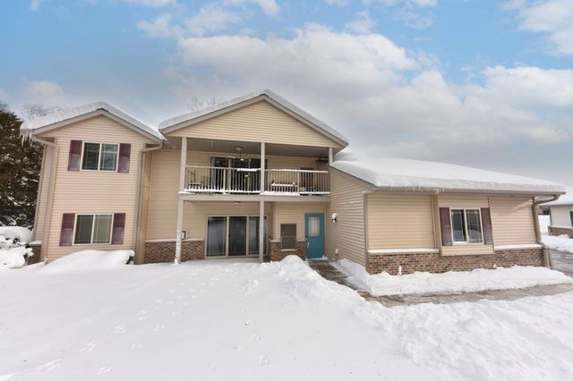990 Spring COURT, West Bend, WI 53095