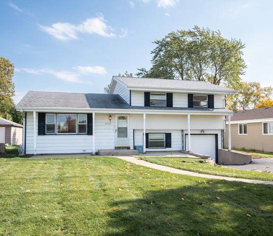 5929 Blodgett Ave, Downers Grove, IL 60516