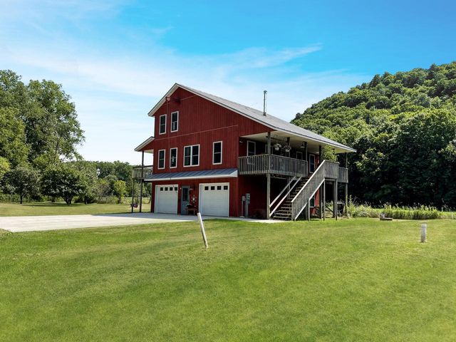 N1250 County Road G, Coon Valley, WI 54623