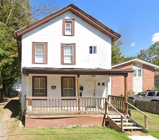 42 Cottage St, Monticello, NY 12701