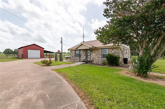 4454 FM 60 E, Somerville, TX 77879