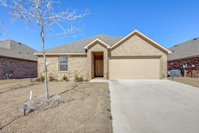 710 Spur Rdg, Princeton, TX 75407