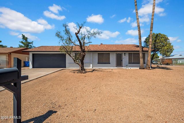 1742 W  Menadota Dr, Phoenix, AZ 85027