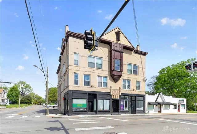 7045-7049 Montgomery Rd, Cincinnati, OH 45236