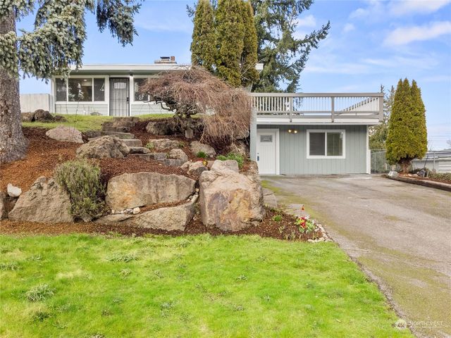 6236 S 117 Street, Seattle, WA 98178