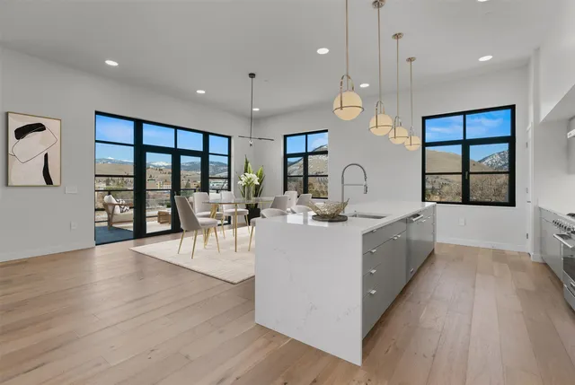 265 S  4th St   E #405, Missoula, MT 59801