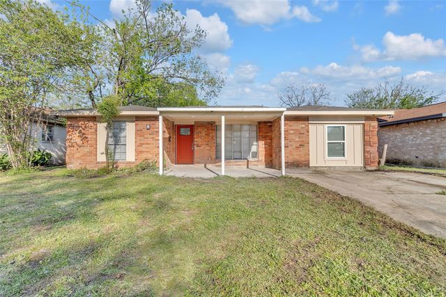 814 Doncrest St, Channelview, TX 77530