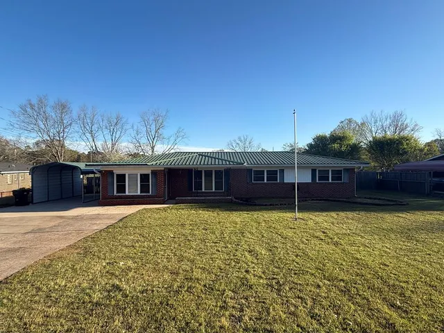 190 W  Highway 134, Daleville, AL 36322