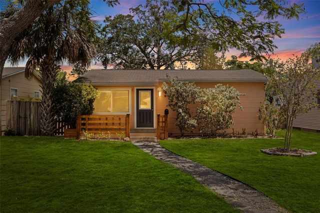 131 44th Ave N, Saint Petersburg, FL 33703