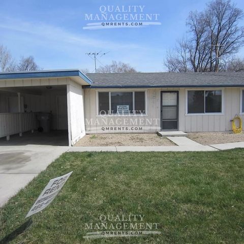 2405 Wyoming Ave, Caldwell, ID 83605