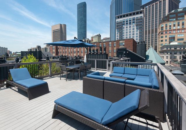 7 Harcourt St #110, Boston, MA 02116
