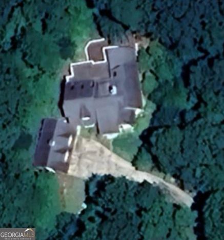 145 E  Lake Dr, Roswell, GA 30075