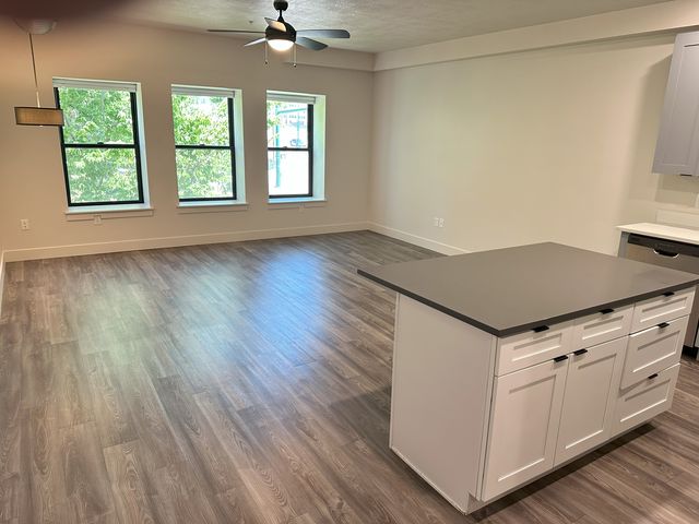606 W  North Temple St #210, Salt Lake City, UT 84116