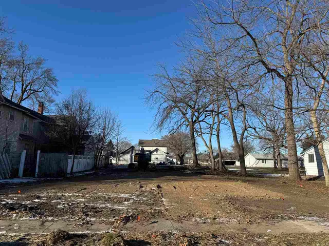 309 N  B Ave, Washington, IA 52353