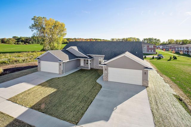 1786 Garroman Dr, De Pere, WI 54115