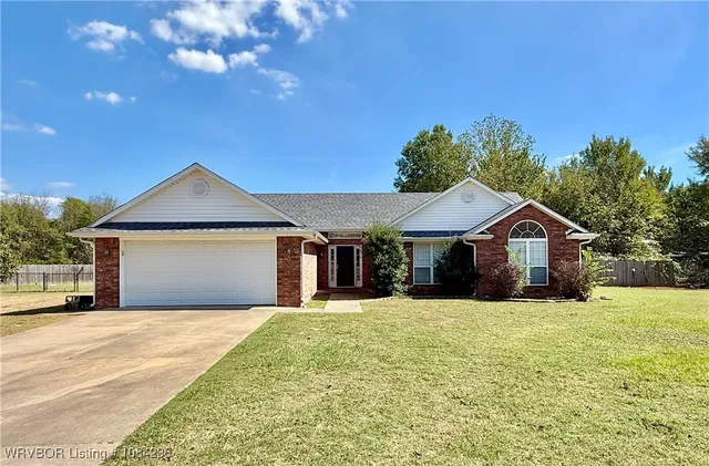 107 E  Dora Ln, Poteau, OK 74953