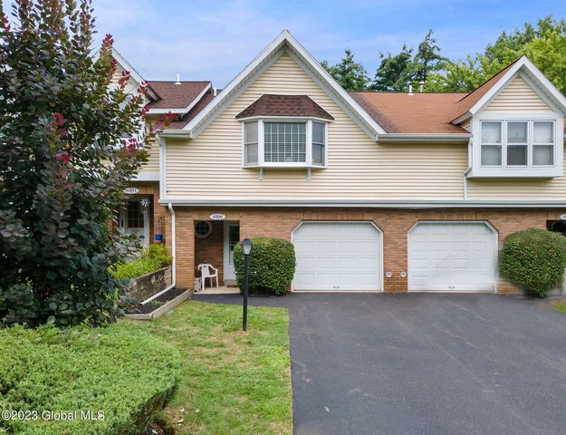 4006 Chaucer Place, Guilderland, NY 12084