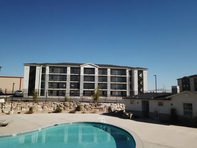 228 N  Lone Rock Dr #205, Hurricane, UT 84737
