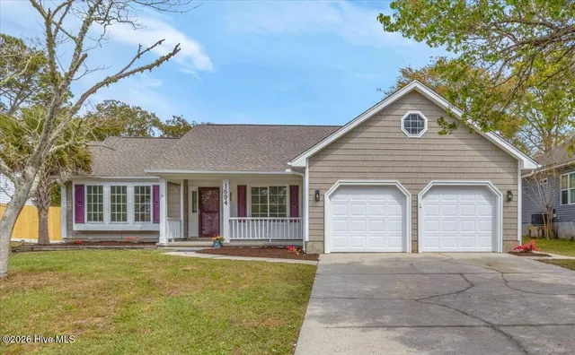 1694 Lake Tree Drive SW, Ocean Isle Beach, NC 28469