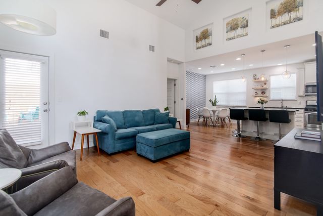 1412 Homespun Rd, Austin, TX 78745