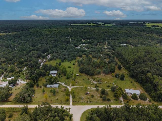 262 NE 280th Ave, Old Town, FL 32680