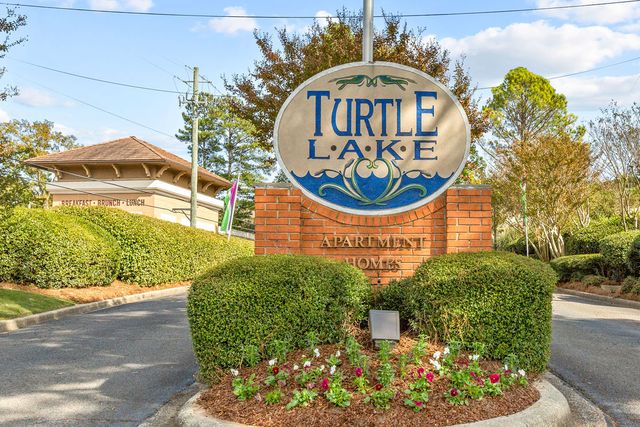 1 Turtle Lake Dr #712, Birmingham, AL 35242