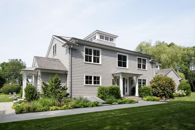34 Head Of Pond Rd, Water Mill, NY 11976