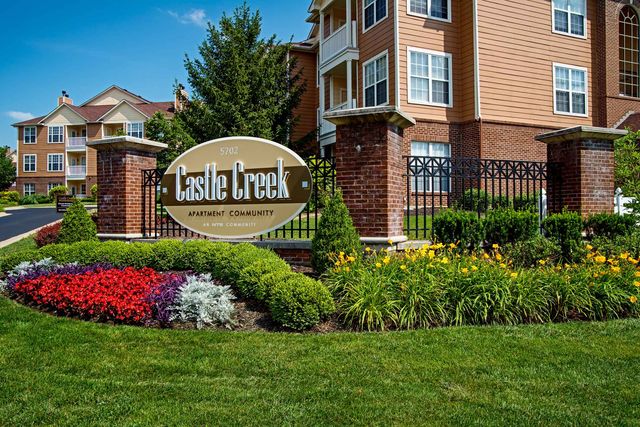 5702 Castle Hill Dr #334, Indianapolis, IN 46250