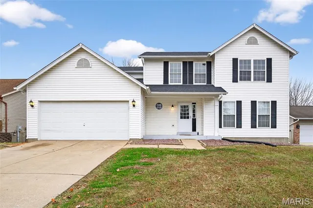79 Four Winds Dr, Saint Peters, MO 63376