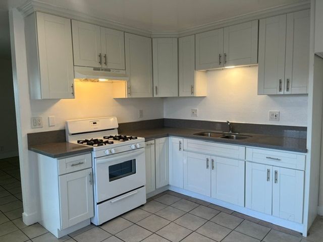7722 Liberty Dr #B, Huntington Beach, CA 92647