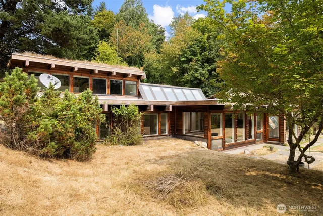 7802 W Shore Drive, Anacortes, WA 98221