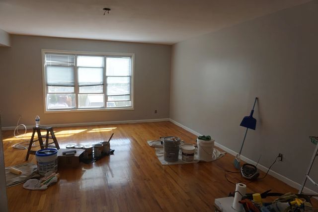 16 Palisade St #1A, Staten Island, NY 10305