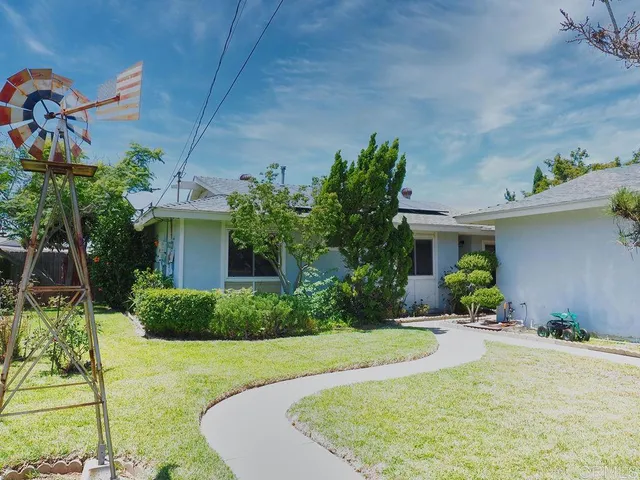 5604 Limerick Ave, San Diego, CA 92117