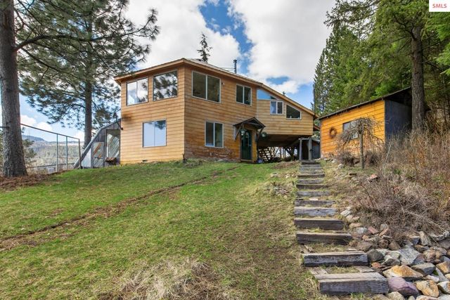 2961 Upper Pack River Rd, Sandpoint, ID 83864