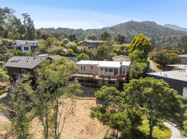 488 Chapman Dr, Corte Madera, CA 94925