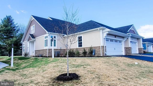 132 Copperstone Ct   #53, Millersville, PA 17551
