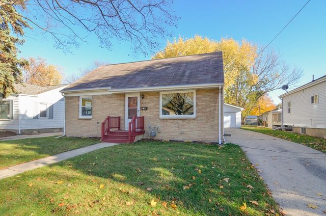 817 Nicolet Ave, Green Bay, WI 54304