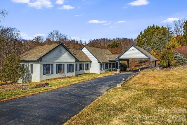 1236 Upper Brush Creek Rd, Fairview, NC 28730