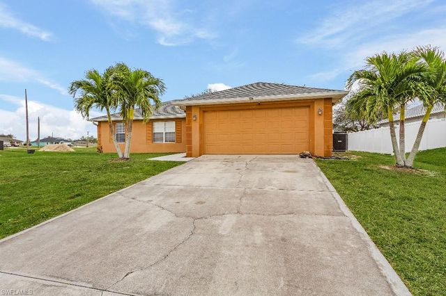 2241 NW 2nd Ave, Cape Coral, FL 33993