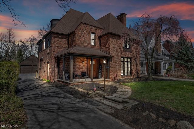 17409 Fernway Rd, Shaker Heights, OH 44120