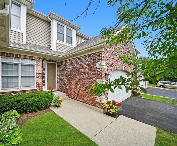 1022 W  Bogey Ln, Palatine, IL 60067