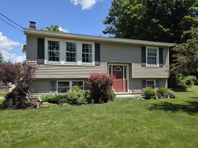 3 Spiro Avenue, Gray, ME 04039