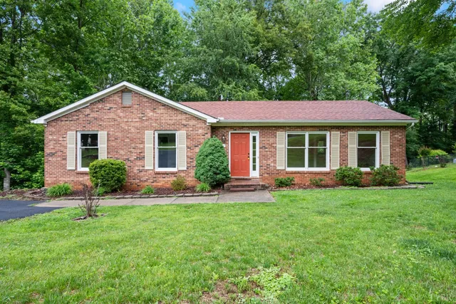 103 Springvale Dr, Lynchburg, VA 24502
