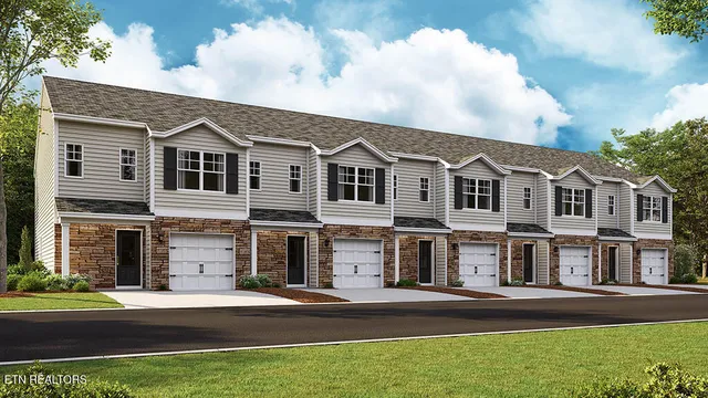3796 Wyatt Way, Kodak, TN 37764